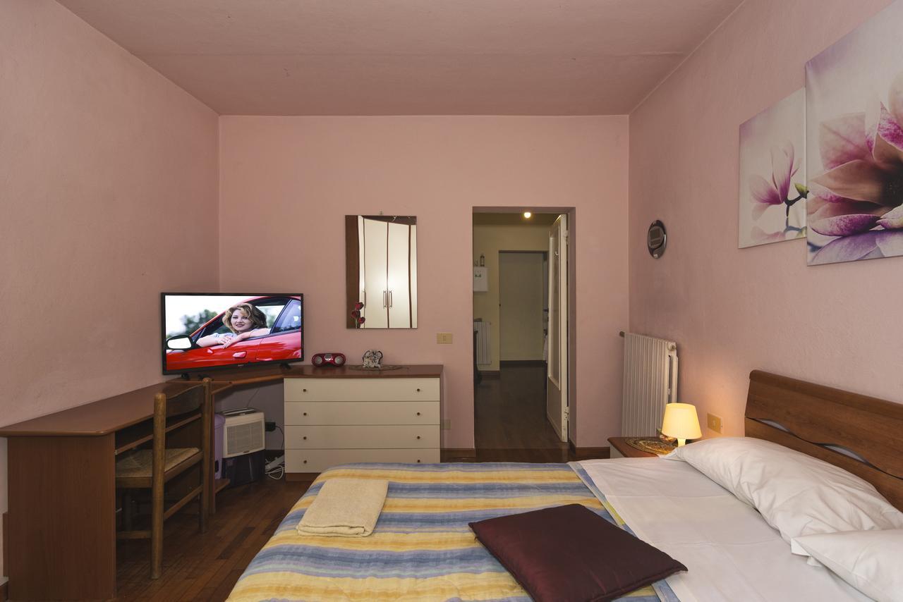 Holiday House Ospedale B&B Ghizzano Zimmer foto