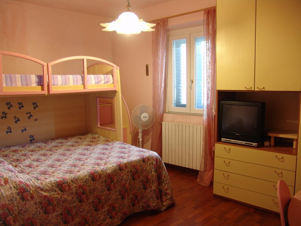 Holiday House Ospedale B&B Ghizzano Zimmer foto