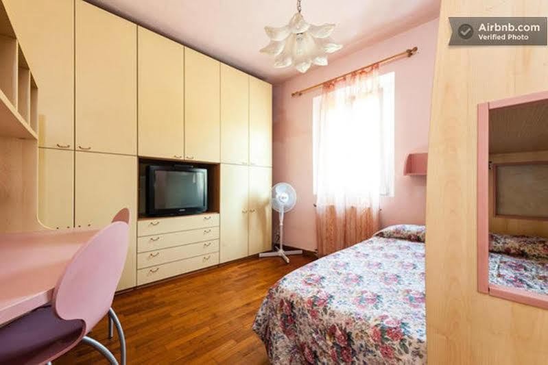 Holiday House Ospedale B&B Ghizzano Exterior foto